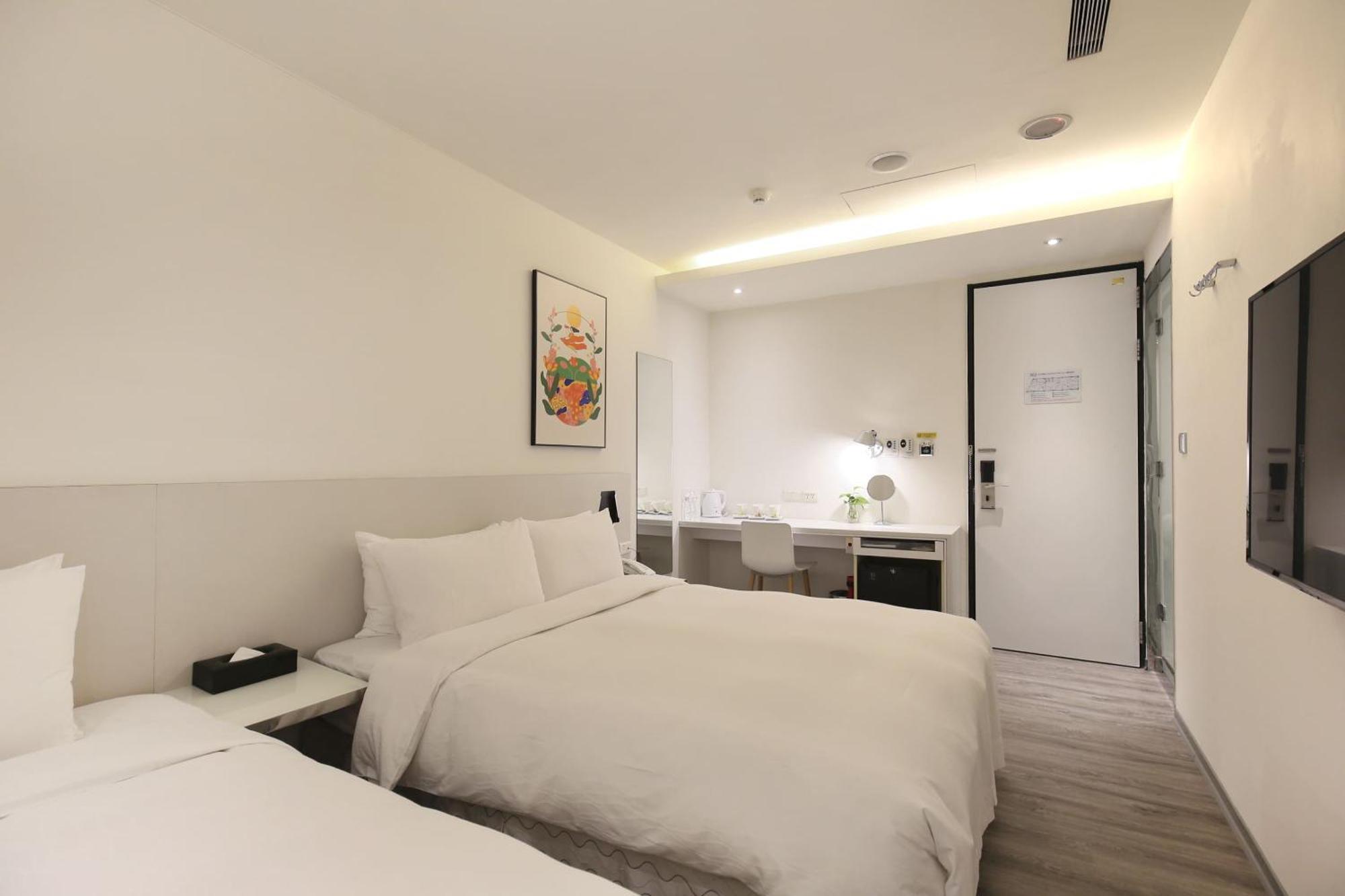 Cityinn Hotel Plus - Ximending Branch Тайбэй Экстерьер фото